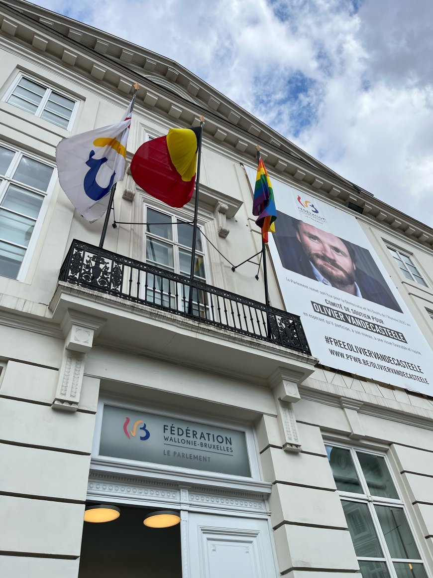 Visite du Parlement de la Fédération Wallonie-Bruxelles et rencontre avec Madame Caroline Désir, Ministre de l'Education