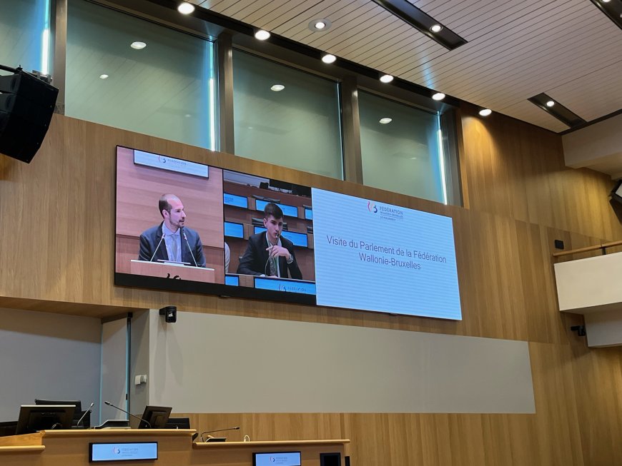 Visite du Parlement de la Fédération Wallonie-Bruxelles et rencontre avec Madame Caroline Désir, Ministre de l'Education